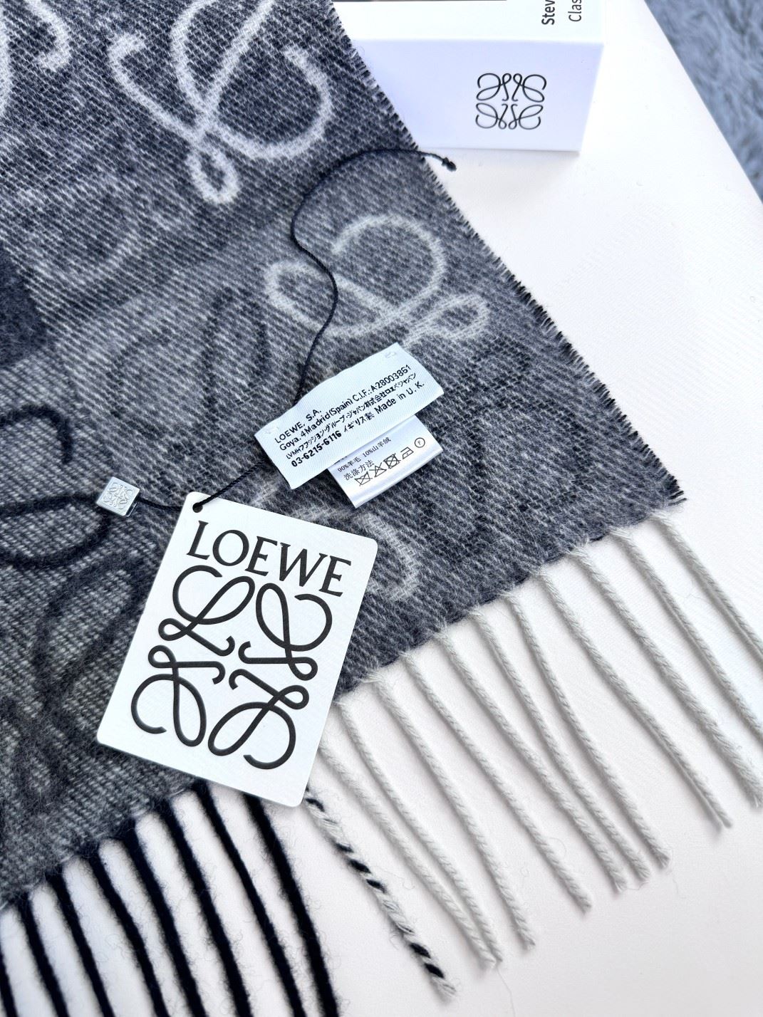 Loewe Scarf